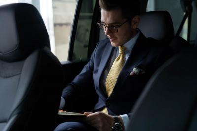 Advantages of Hiring Chauffeured Transportation for Business Trips